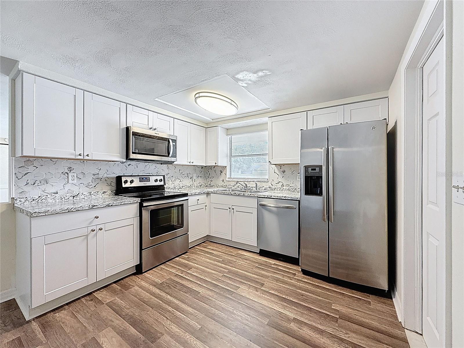 Image 13 of 29 For 7136 Bimini Drive