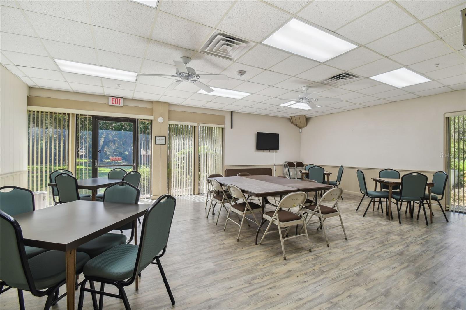 Image 100 of 100 For 7433 Greystone Drive 7433