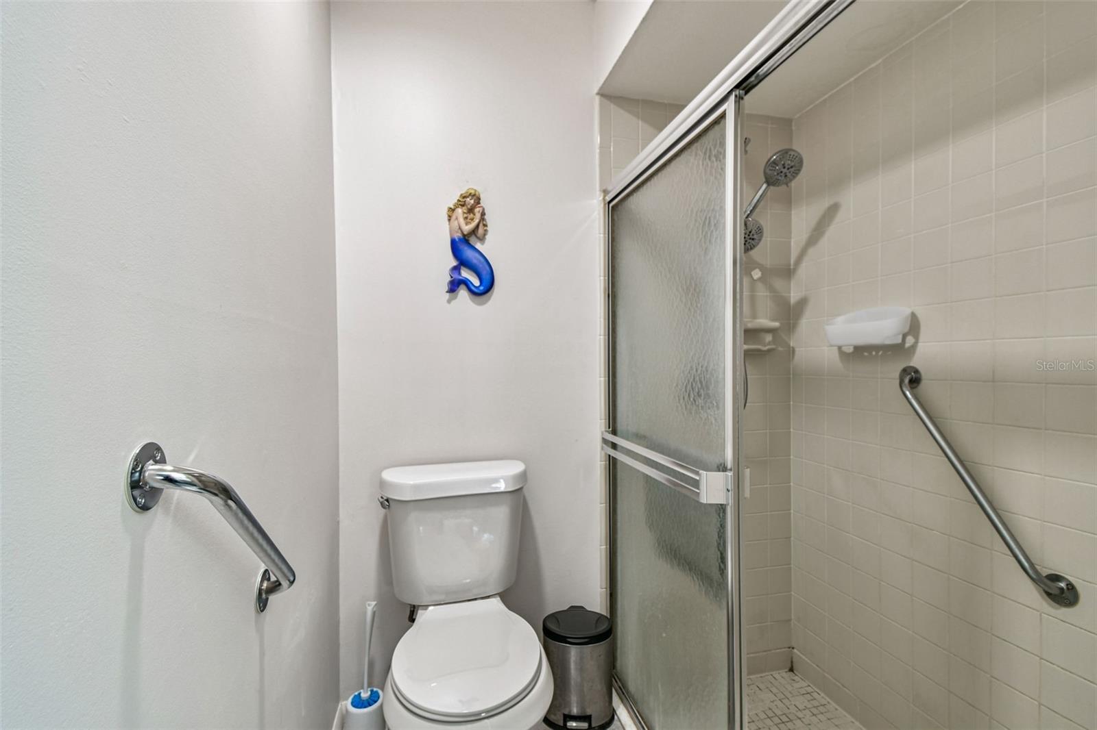 Image 26 of 100 For 7433 Greystone Drive 7433