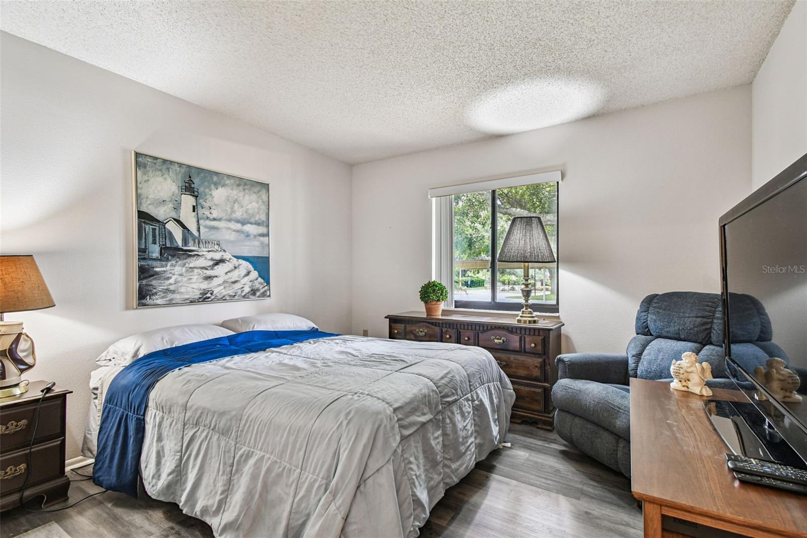 Image 28 of 100 For 7433 Greystone Drive 7433