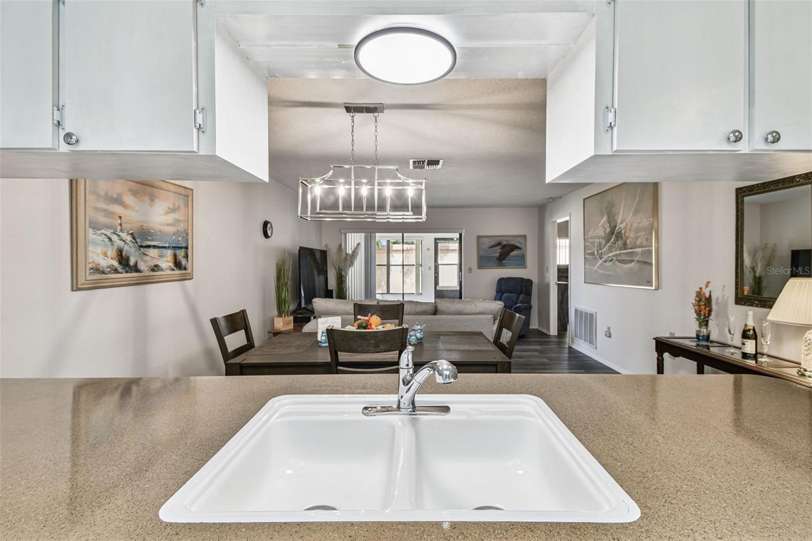 Image 8 of 100 For 7433 Greystone Drive 7433