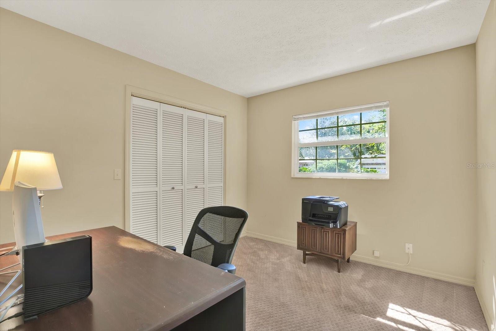 Listing photo id 16 for 610 Sylvan Drive