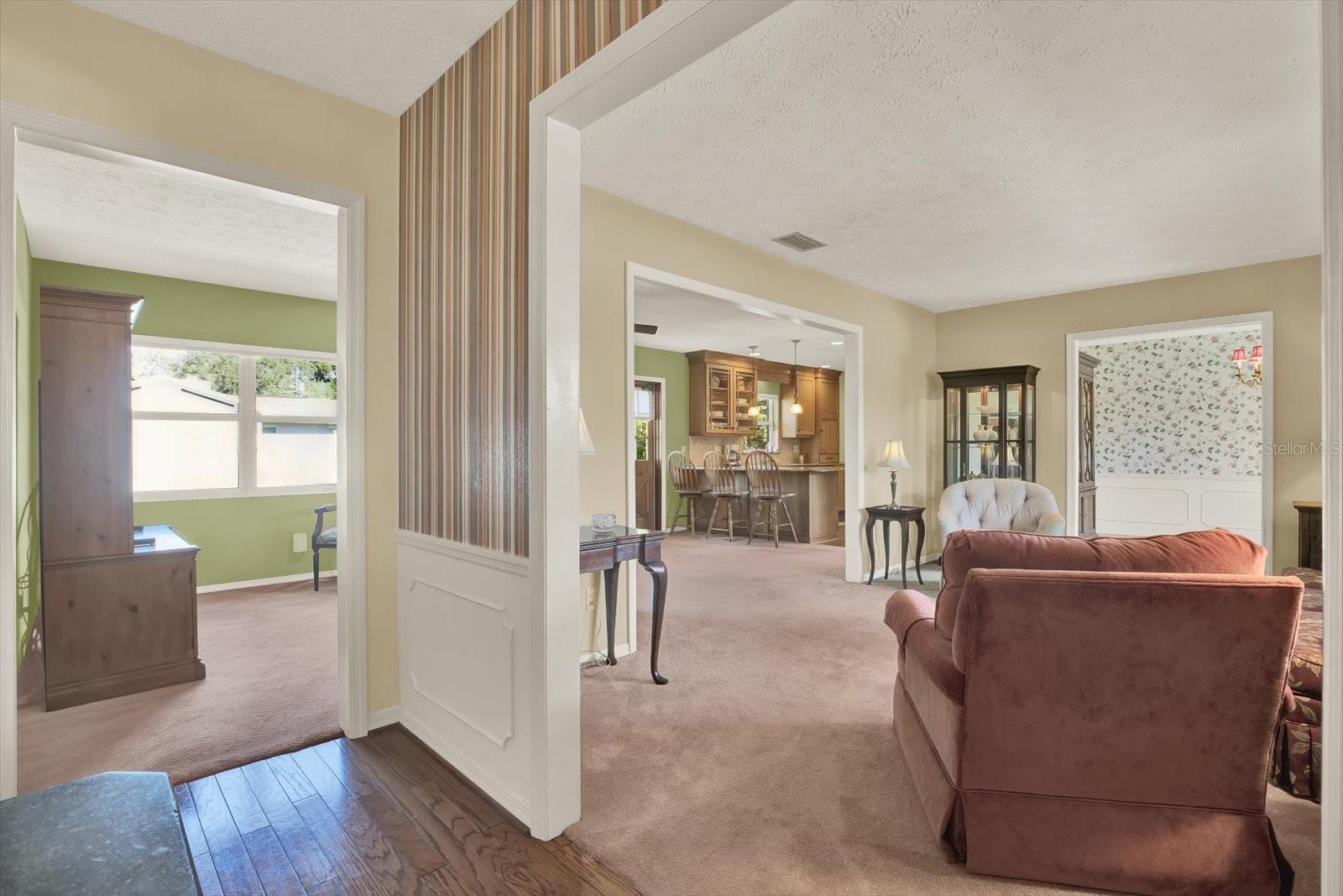 Listing photo id 18 for 610 Sylvan Drive