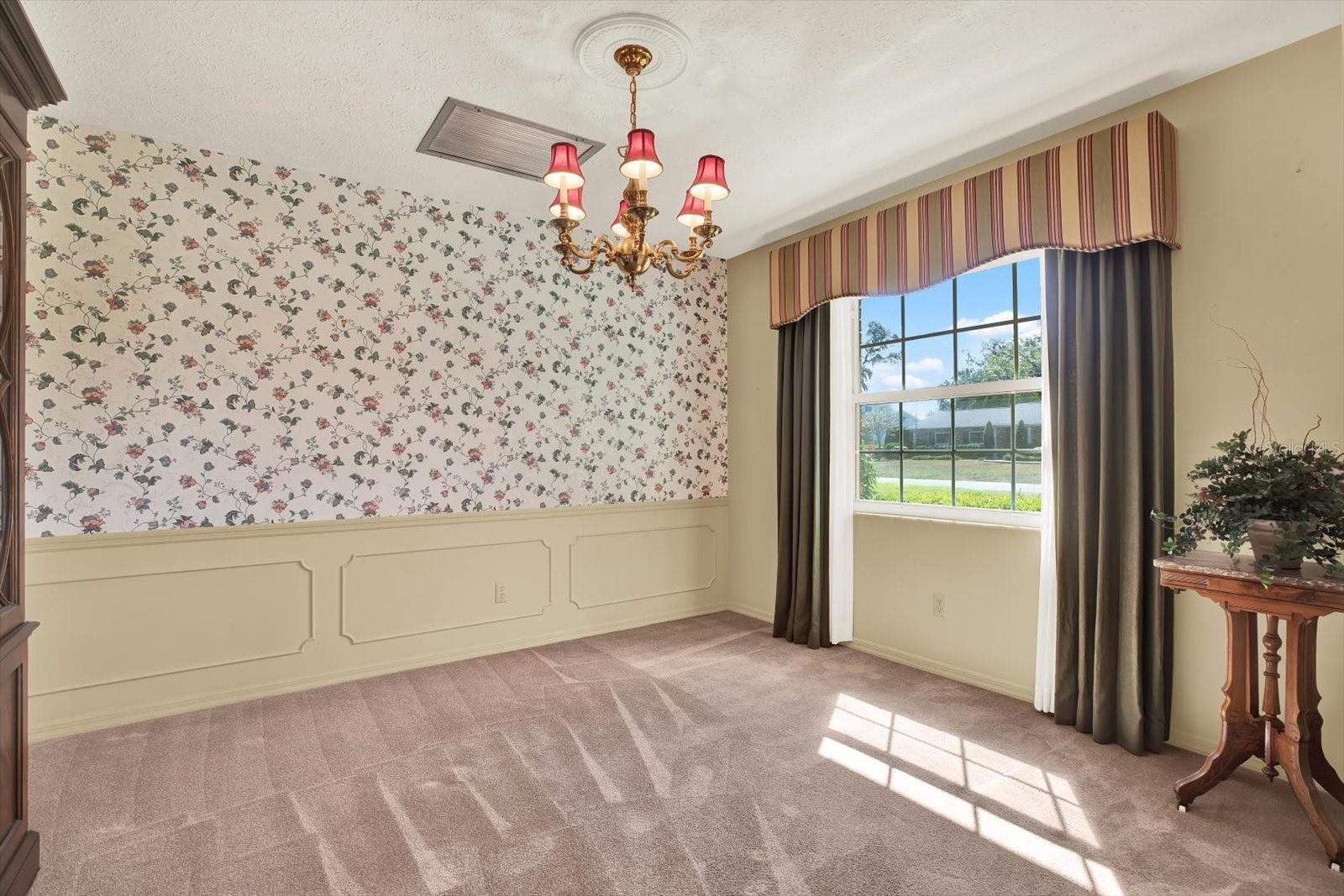 Listing photo id 22 for 610 Sylvan Drive