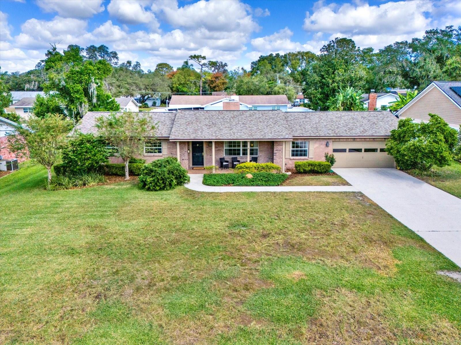 Listing photo id 27 for 610 Sylvan Drive