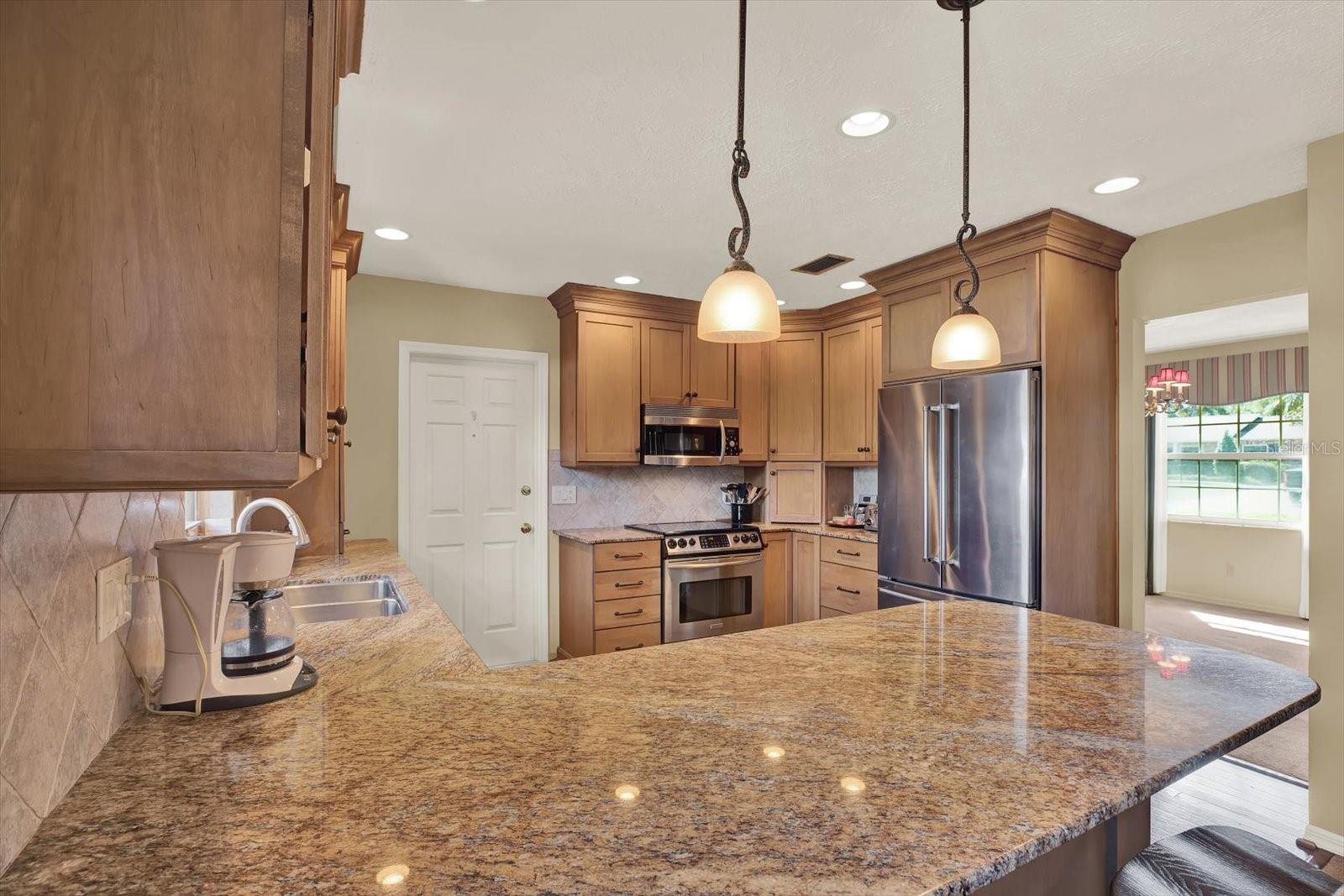 Listing photo id 1 for 610 Sylvan Drive