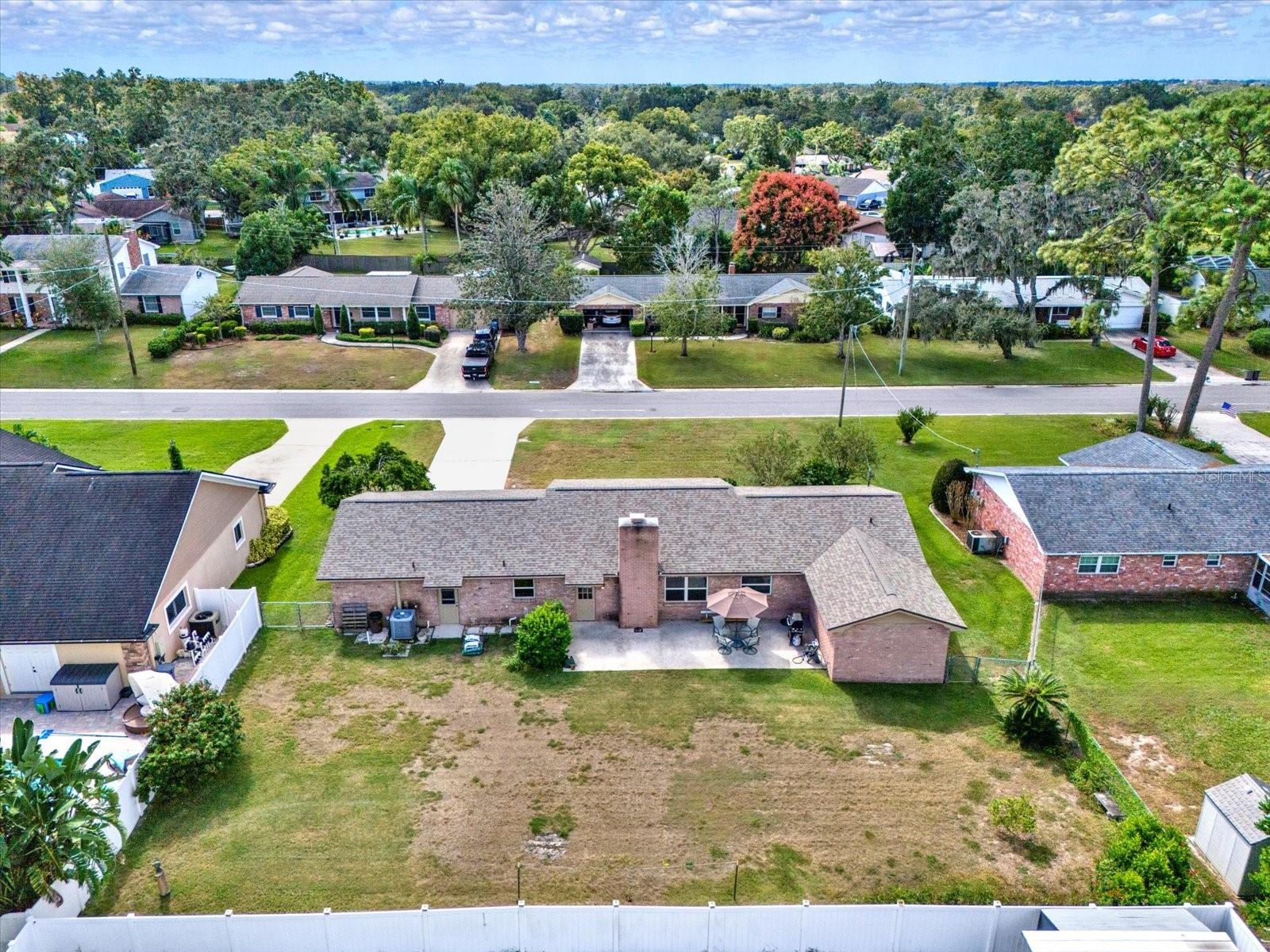 Listing photo id 29 for 610 Sylvan Drive