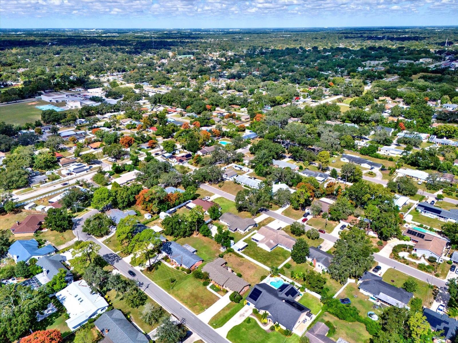 Listing photo id 30 for 610 Sylvan Drive