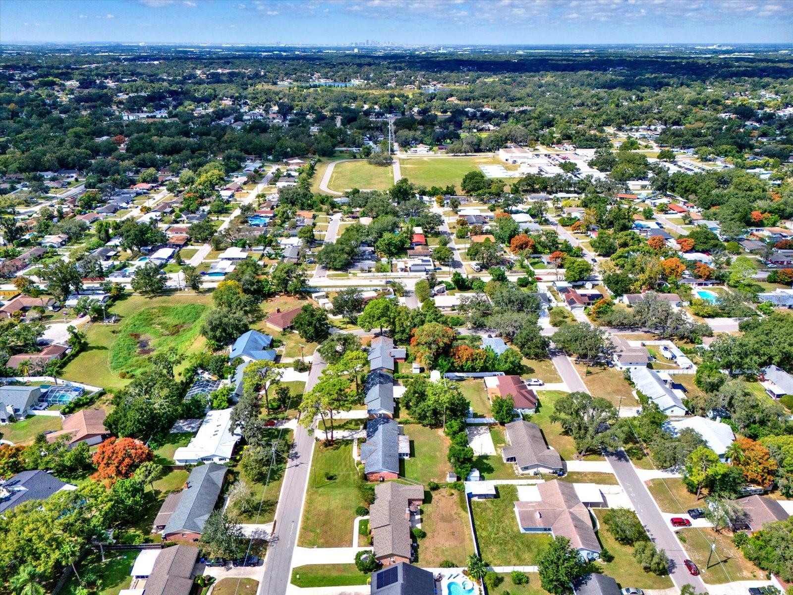 Listing photo id 31 for 610 Sylvan Drive