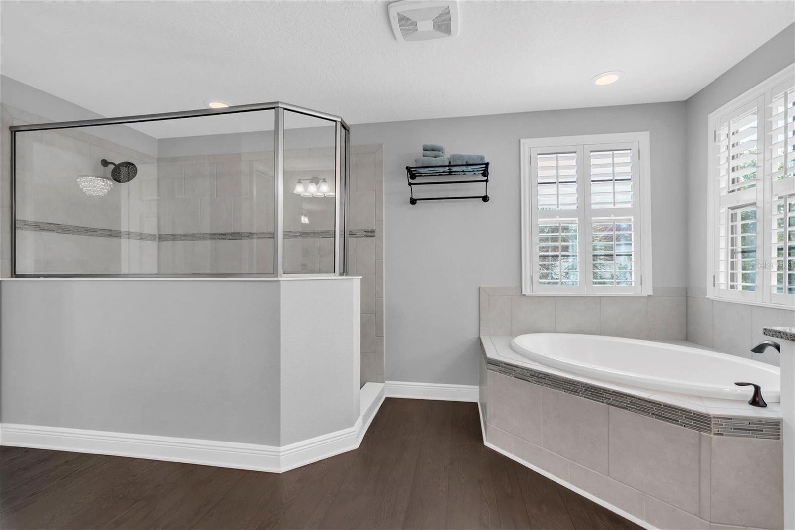 Listing photo id 20 for 13117 Payton Street