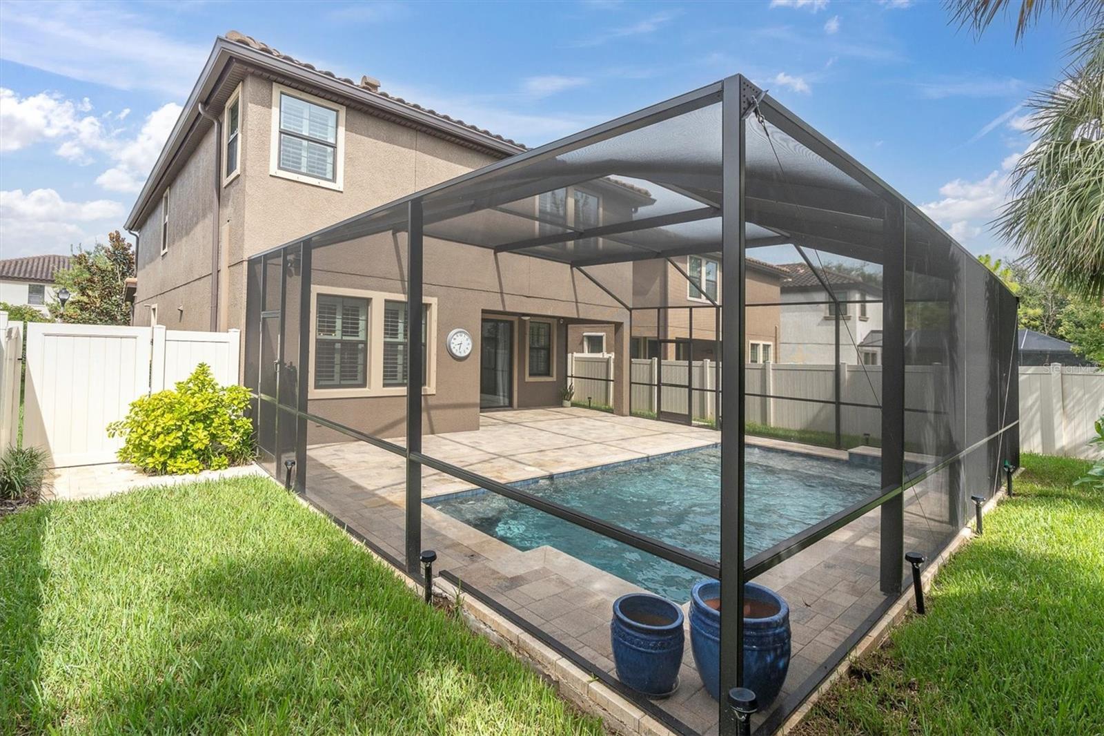 Listing photo id 38 for 13117 Payton Street