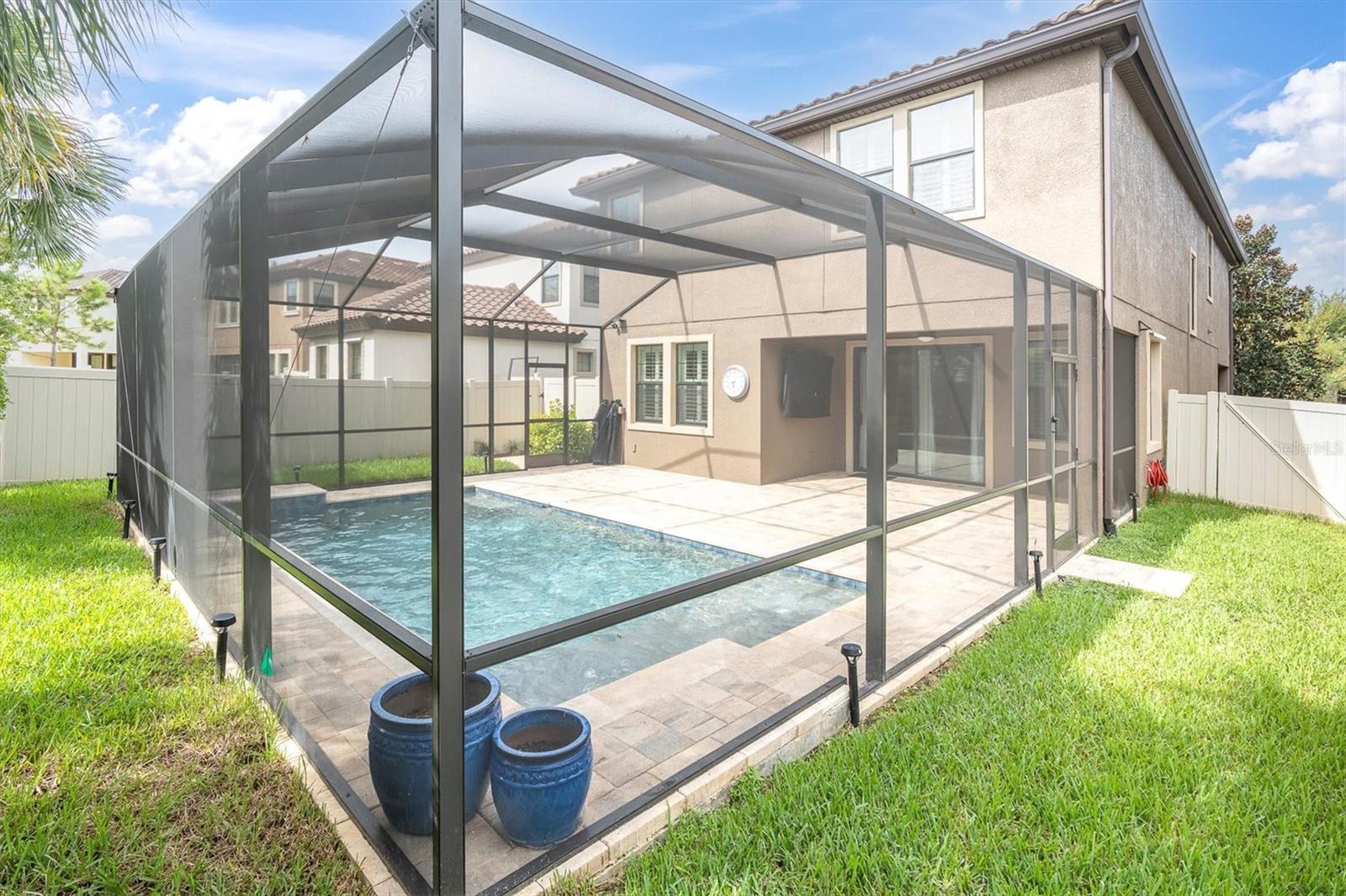 Listing photo id 39 for 13117 Payton Street