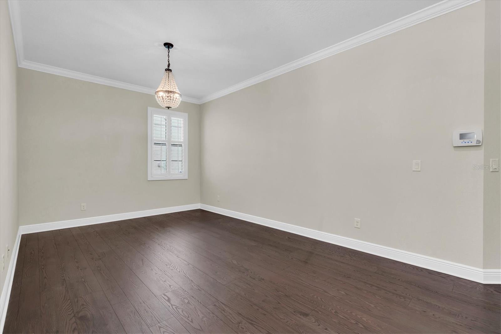 Listing photo id 52 for 13117 Payton Street