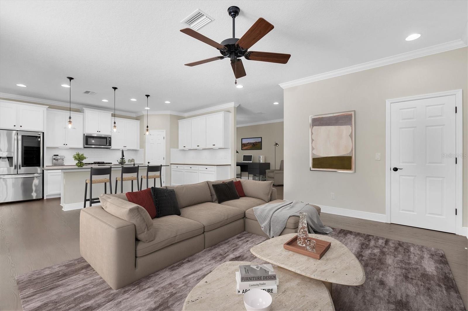 Listing photo id 5 for 13117 Payton Street