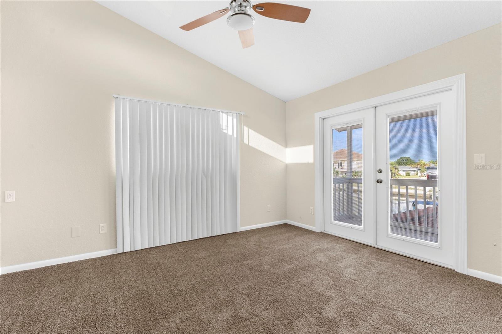 Image 37 of 69 For 3549 Seaway Drive