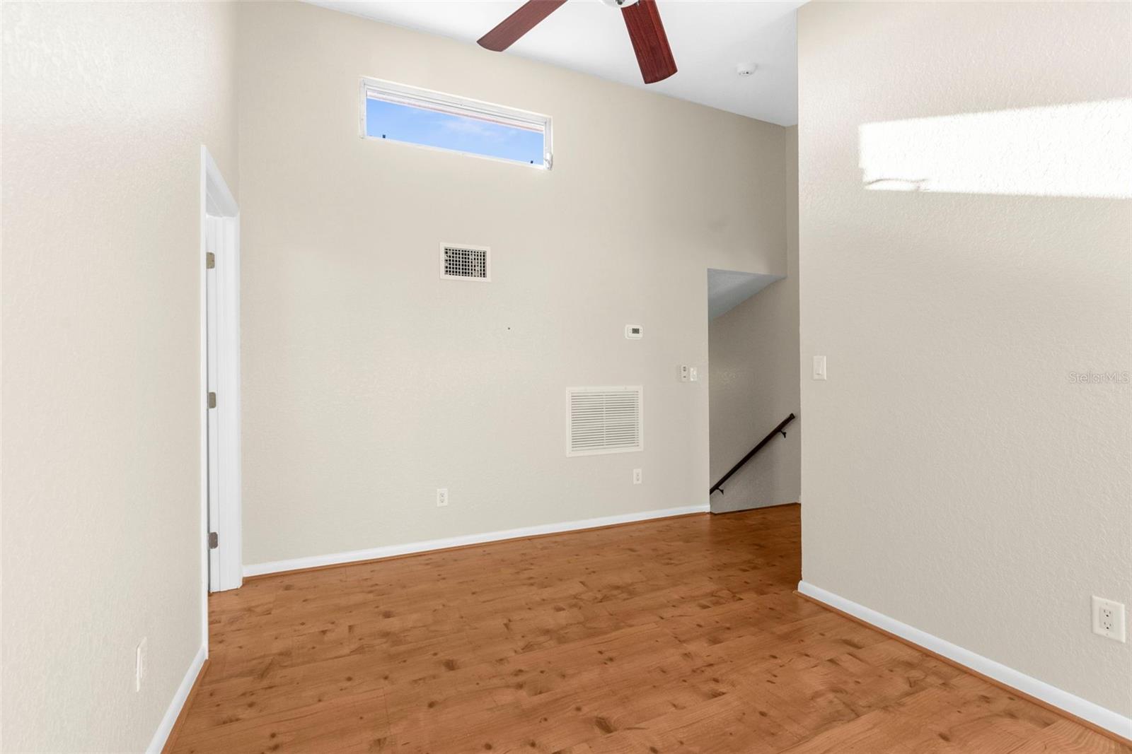 Image 43 of 69 For 3549 Seaway Drive