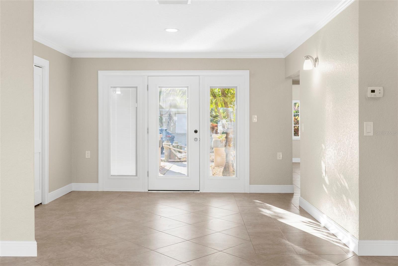 Image 9 of 69 For 3549 Seaway Drive