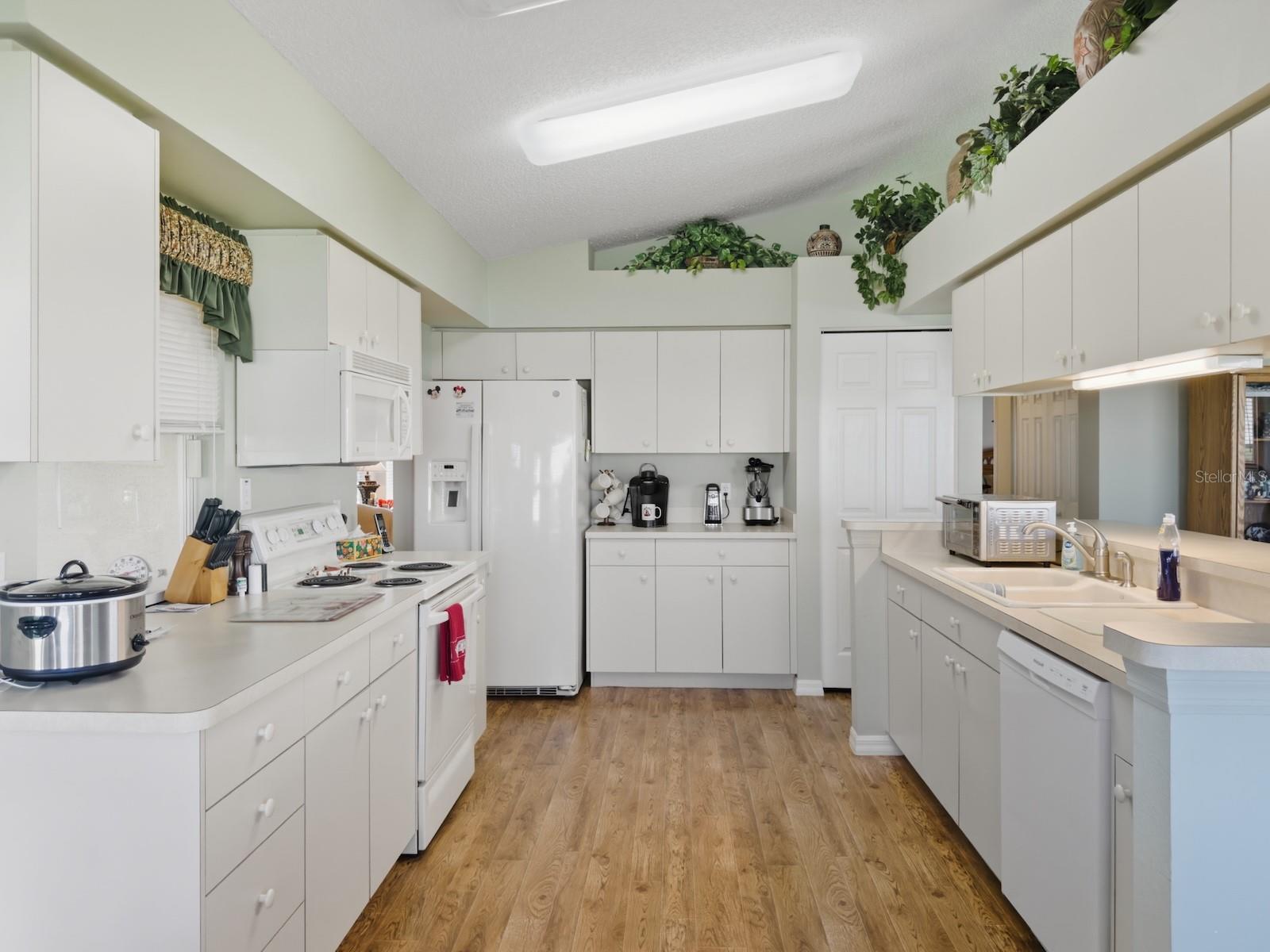 Image 12 of 65 For 11143 Brooklawn Drive