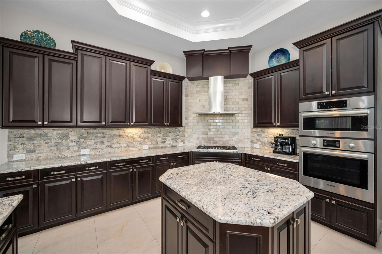Image 21 of 100 For 9829 Milano Drive