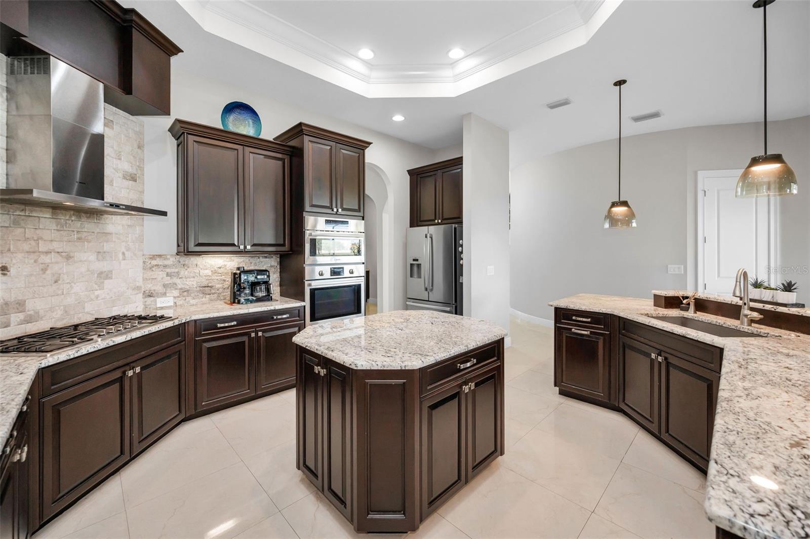 Image 23 of 100 For 9829 Milano Drive