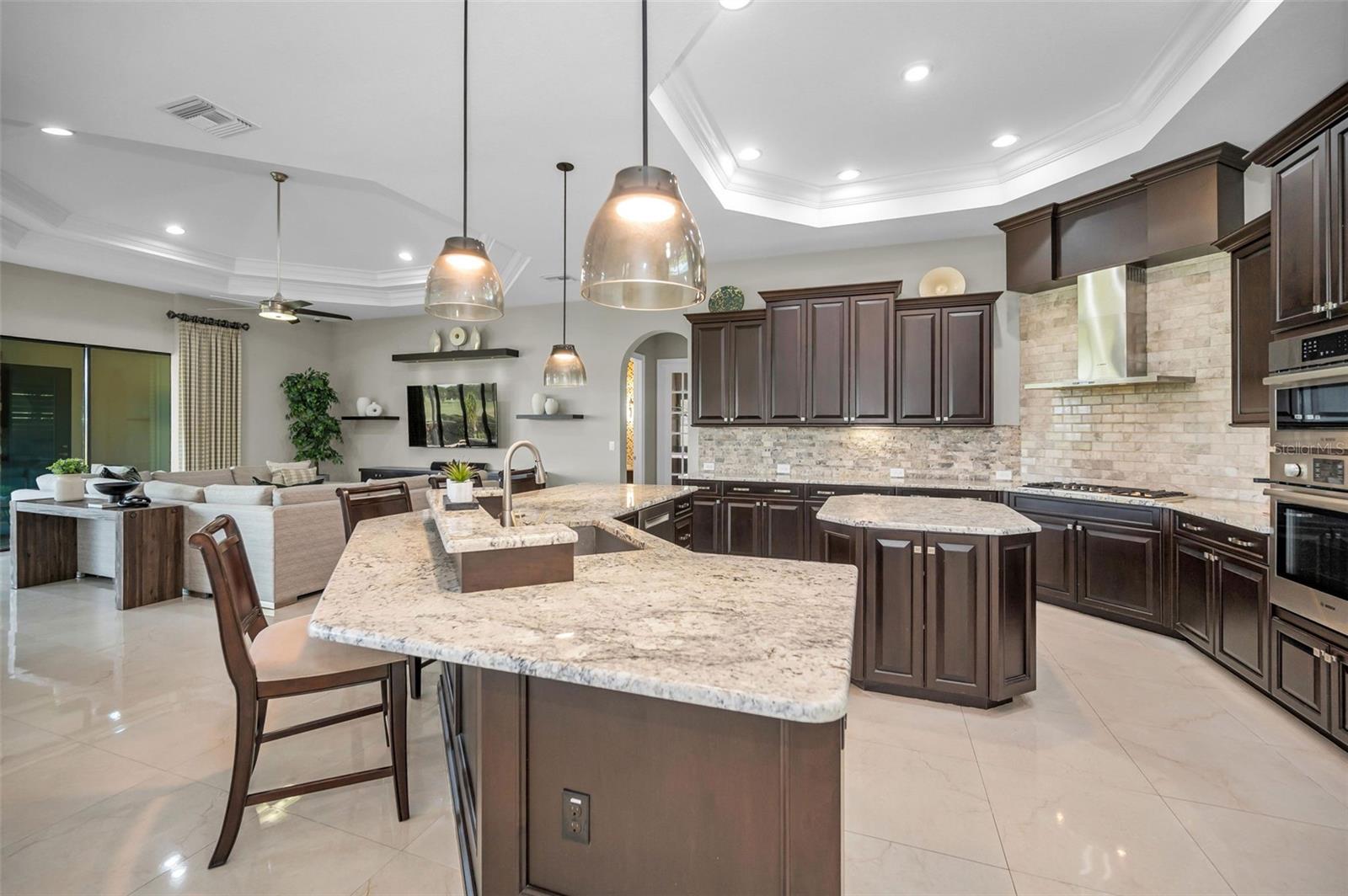 Image 29 of 100 For 9829 Milano Drive