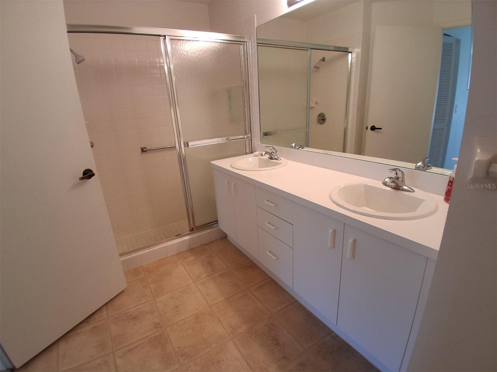 Image 18 of 41 For 9142 Cotswald Way 86