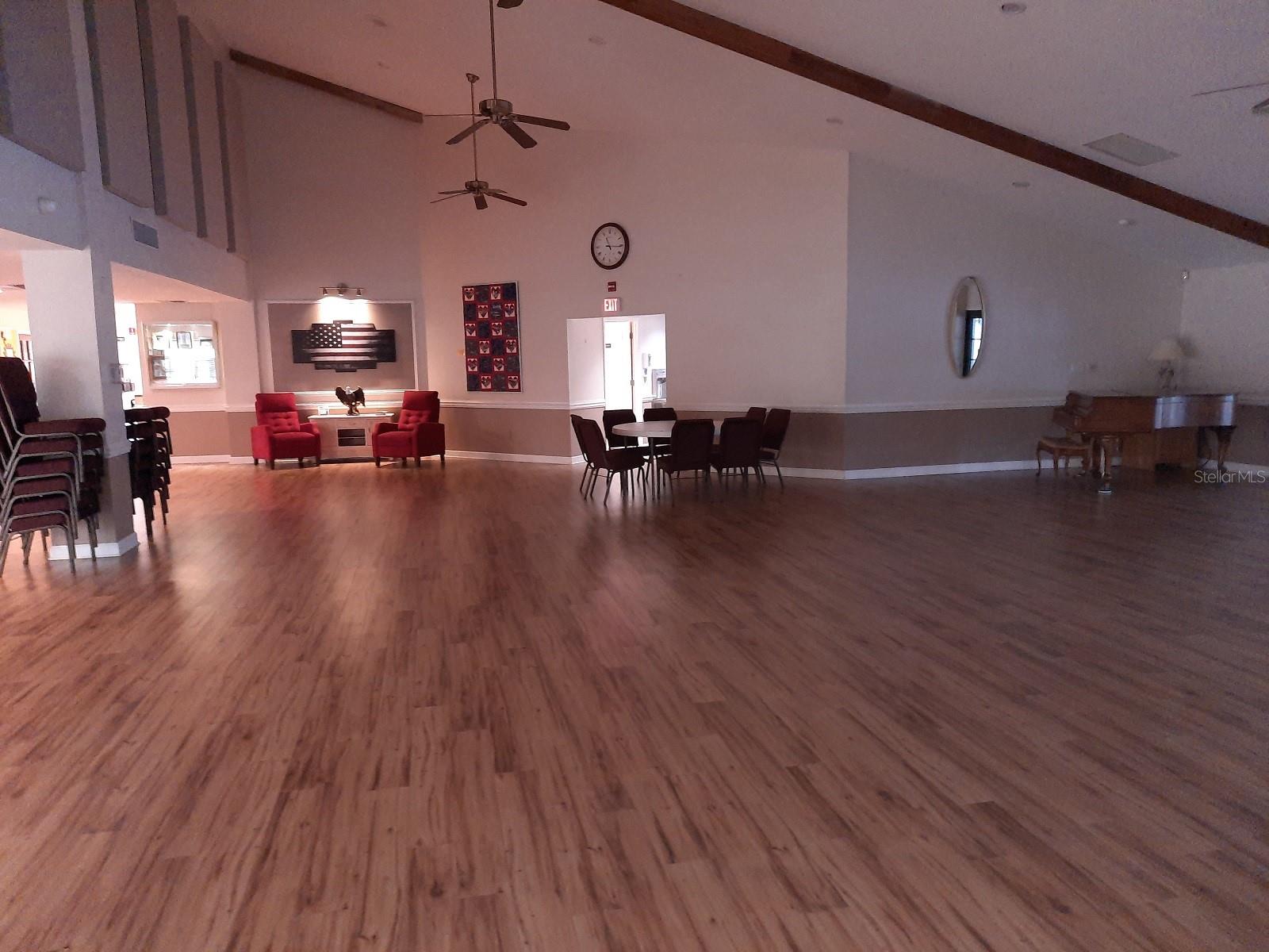 Image 37 of 41 For 9142 Cotswald Way 86