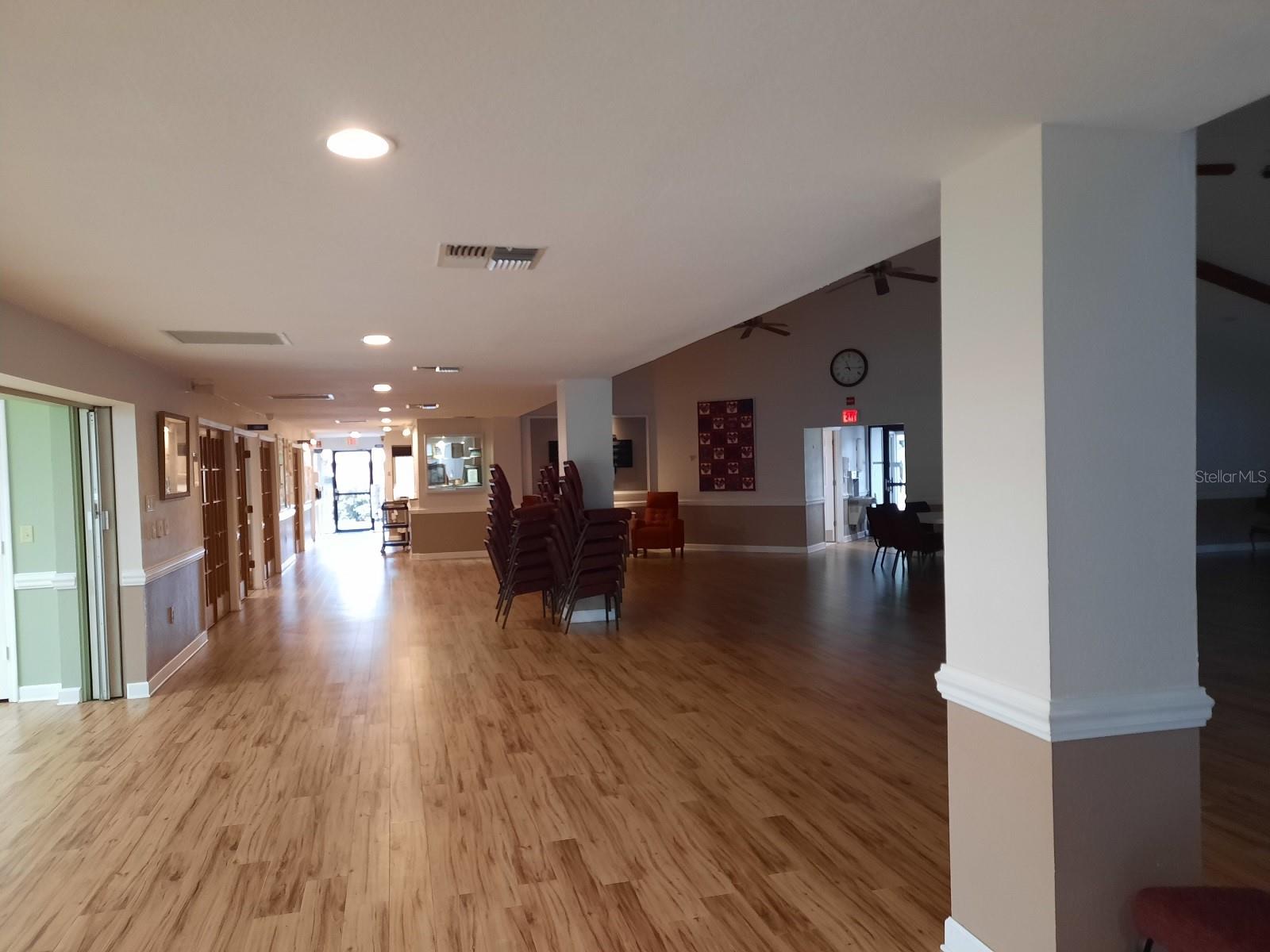 Image 39 of 41 For 9142 Cotswald Way 86