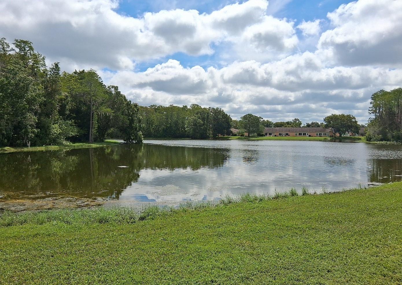 Image 5 of 41 For 9142 Cotswald Way 86
