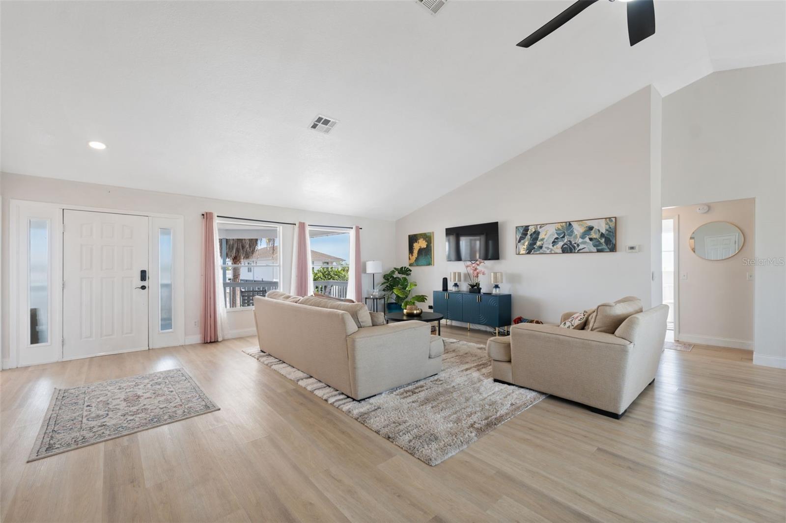 Image 10 of 89 For 13521 Stacey Drive