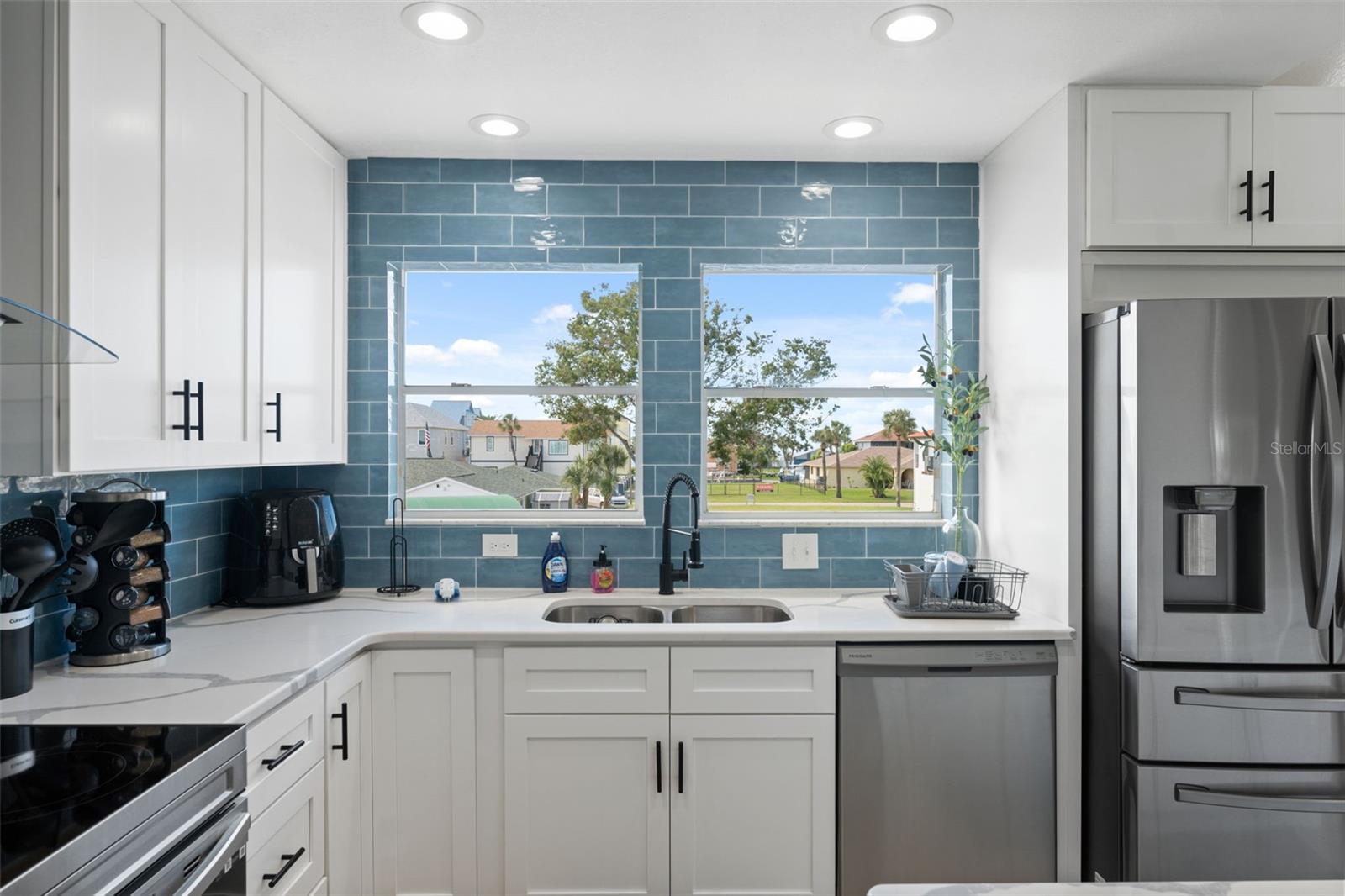 Image 18 of 89 For 13521 Stacey Drive