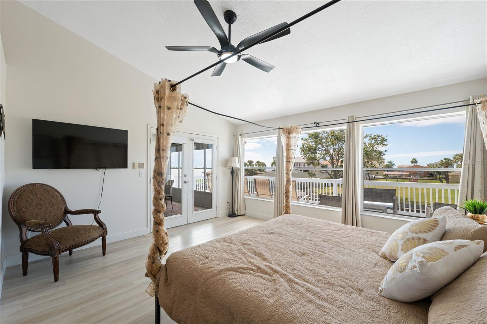 Image 27 of 89 For 13521 Stacey Drive