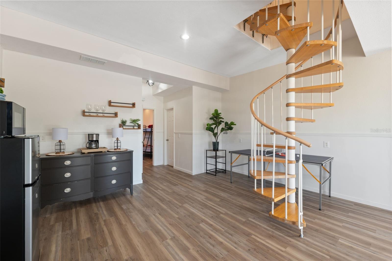 Image 43 of 89 For 13521 Stacey Drive