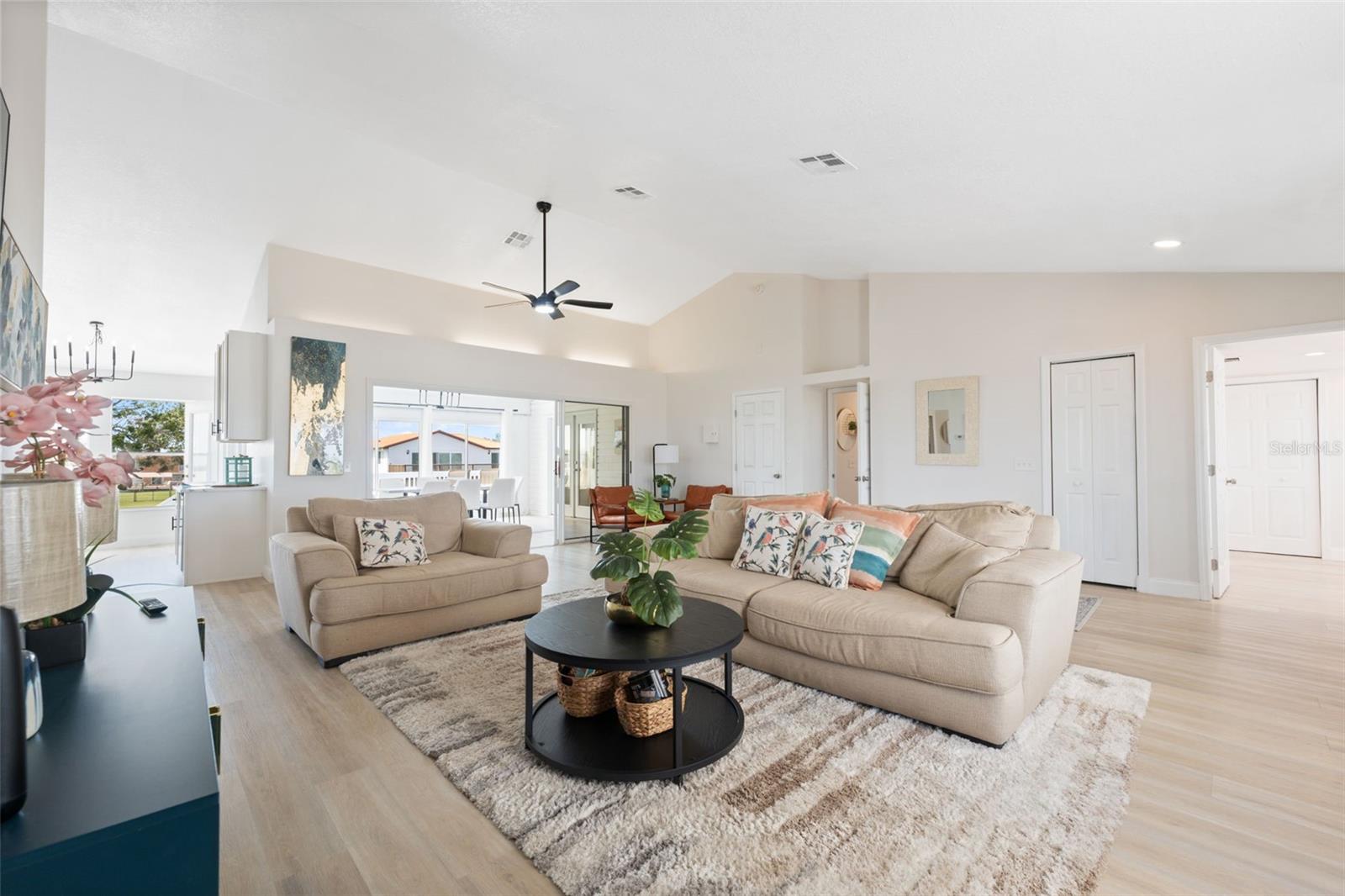 Image 8 of 89 For 13521 Stacey Drive