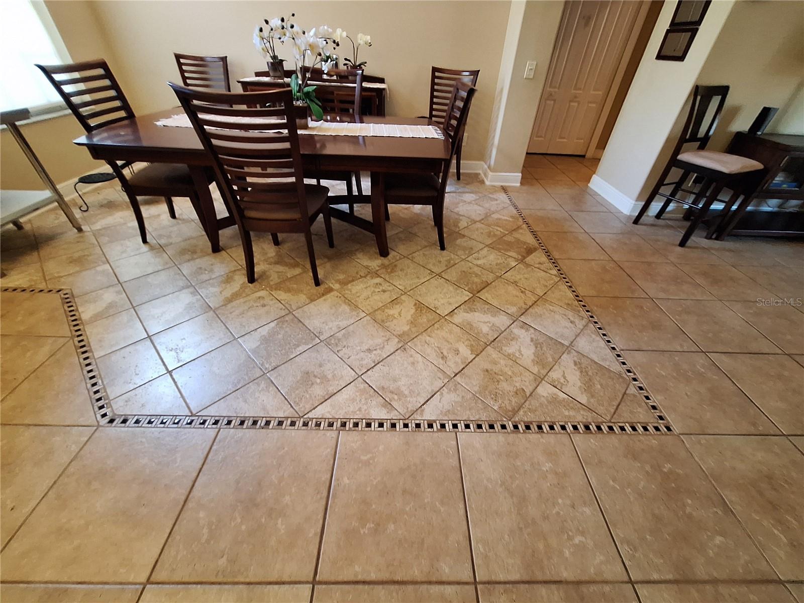 Image 13 of 92 For 10700 Garda Drive