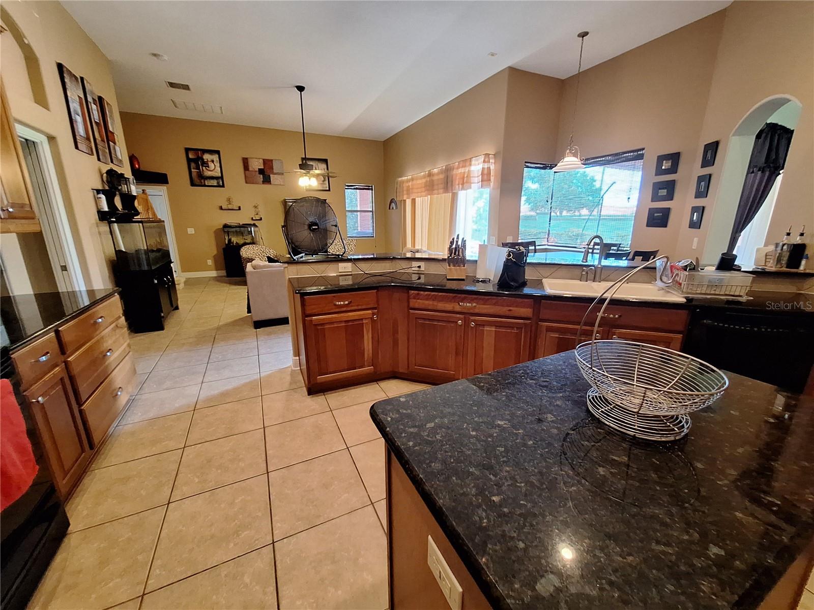 Image 21 of 92 For 10700 Garda Drive