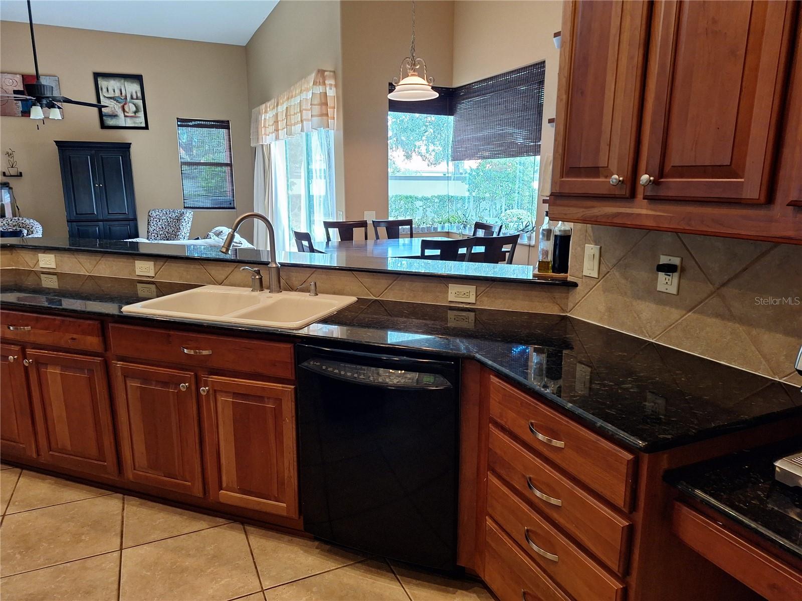 Image 23 of 92 For 10700 Garda Drive