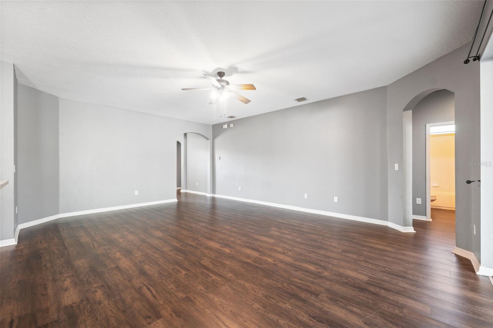 Image 10 of 61 For 14027 Bensbrook Drive