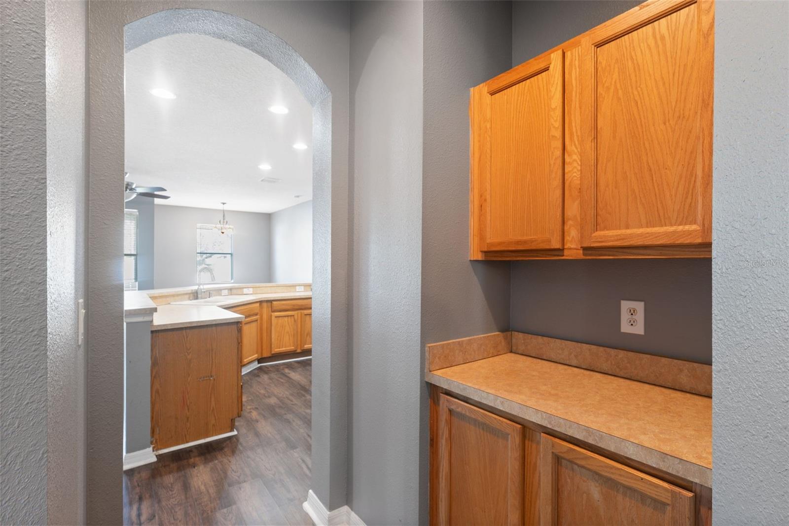 Image 19 of 61 For 14027 Bensbrook Drive