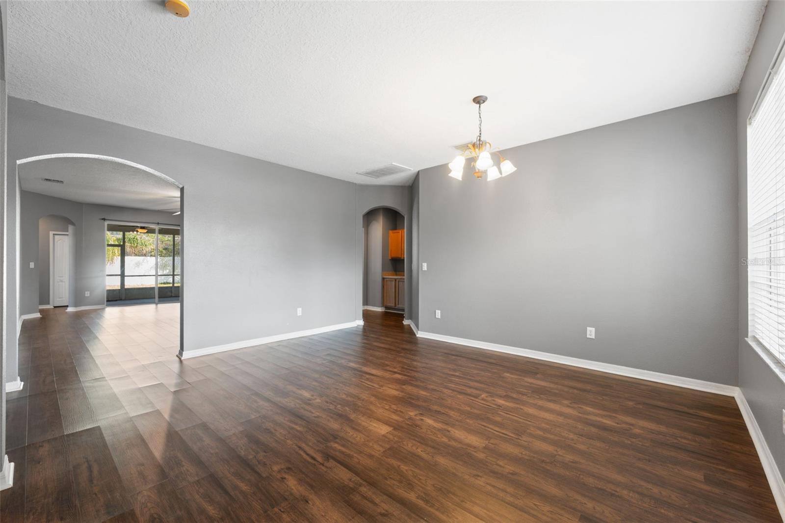 Image 4 of 61 For 14027 Bensbrook Drive