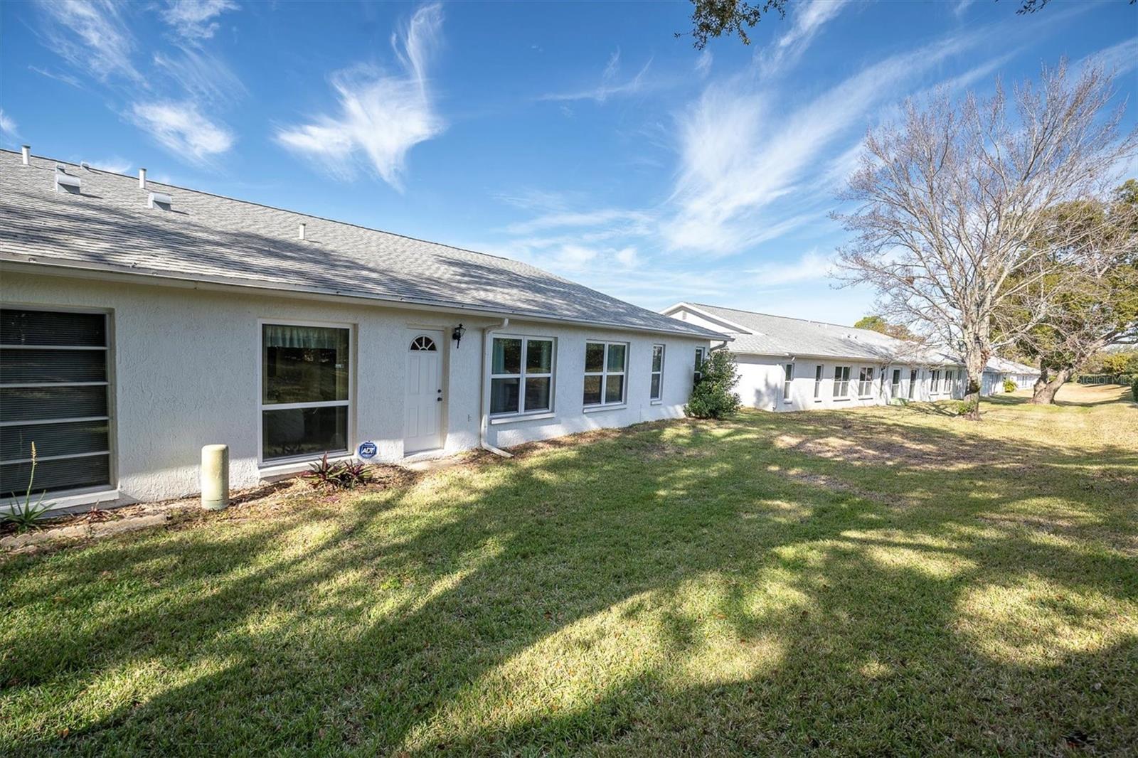 Image 27 of 44 For 11030 Linkside Drive 11030