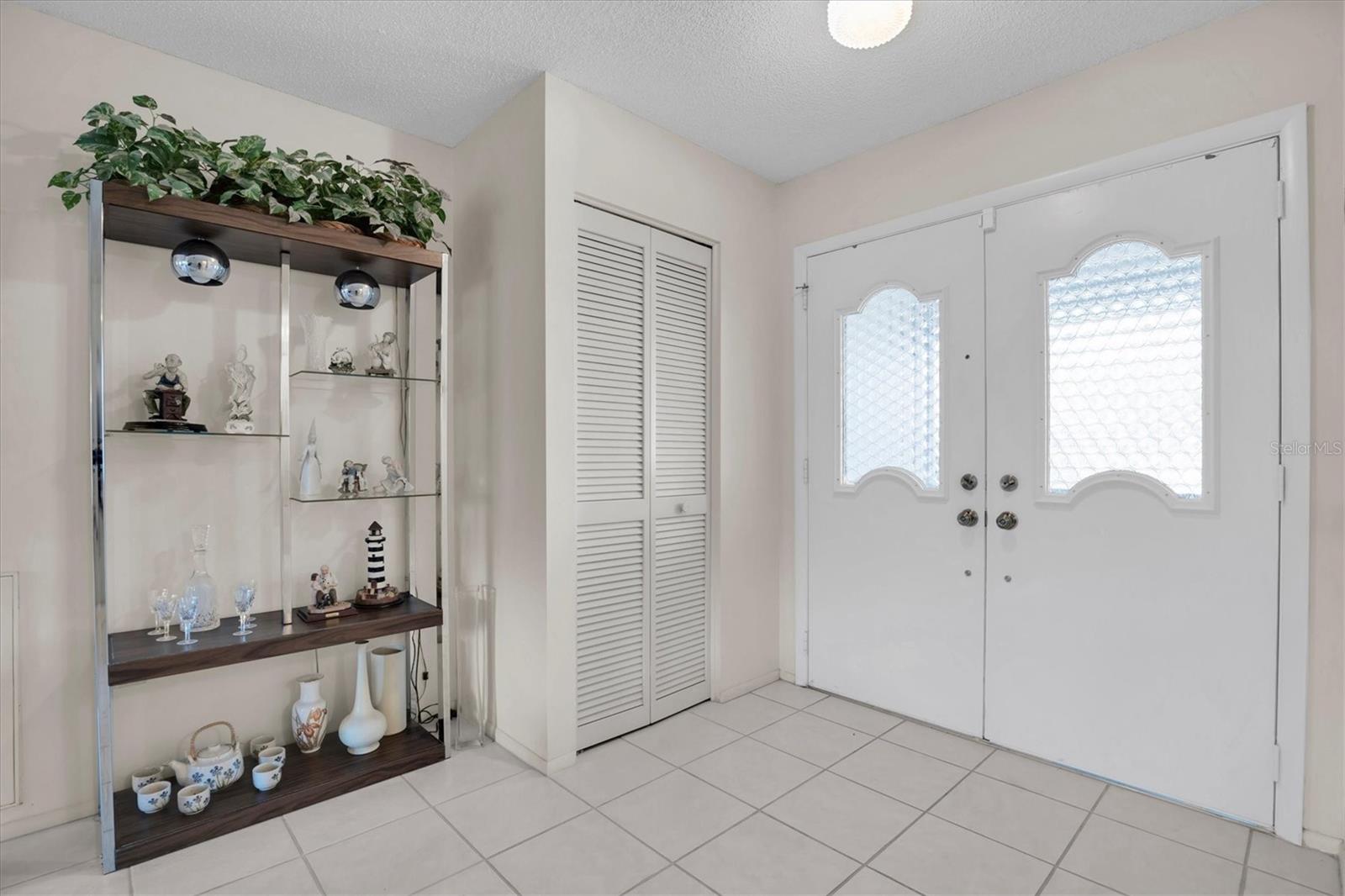 Image 4 of 44 For 11030 Linkside Drive 11030