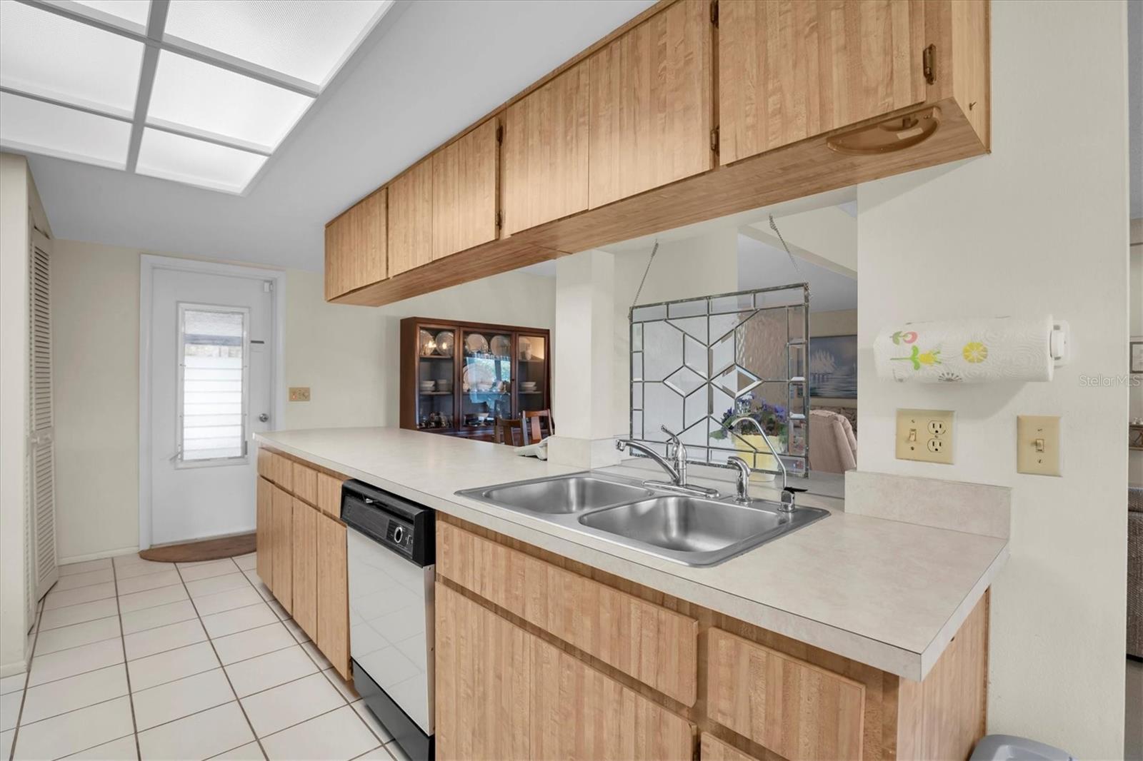 Image 9 of 44 For 11030 Linkside Drive 11030