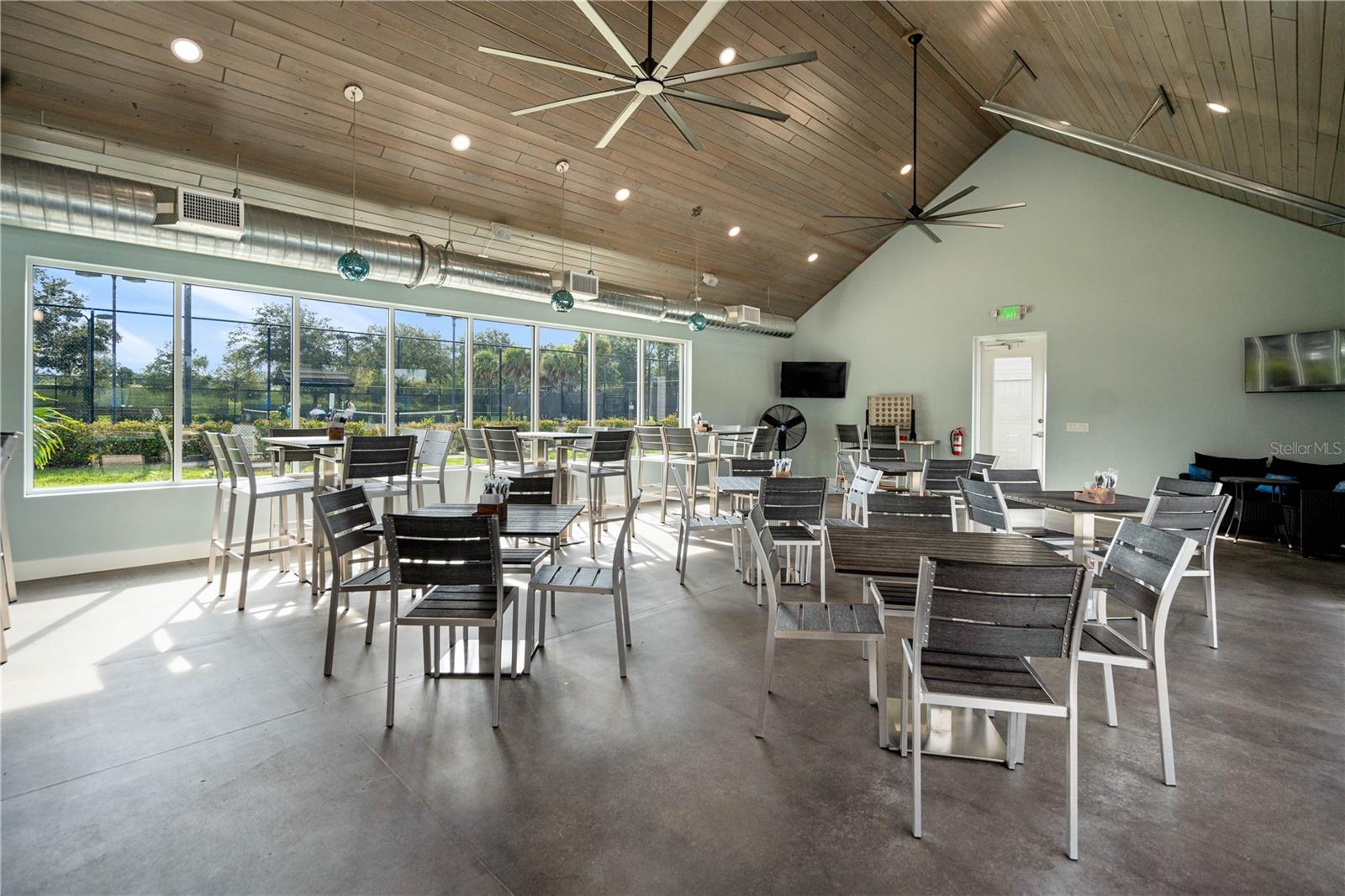 Image 9 of 14 For 5995 Creek Ridge Road