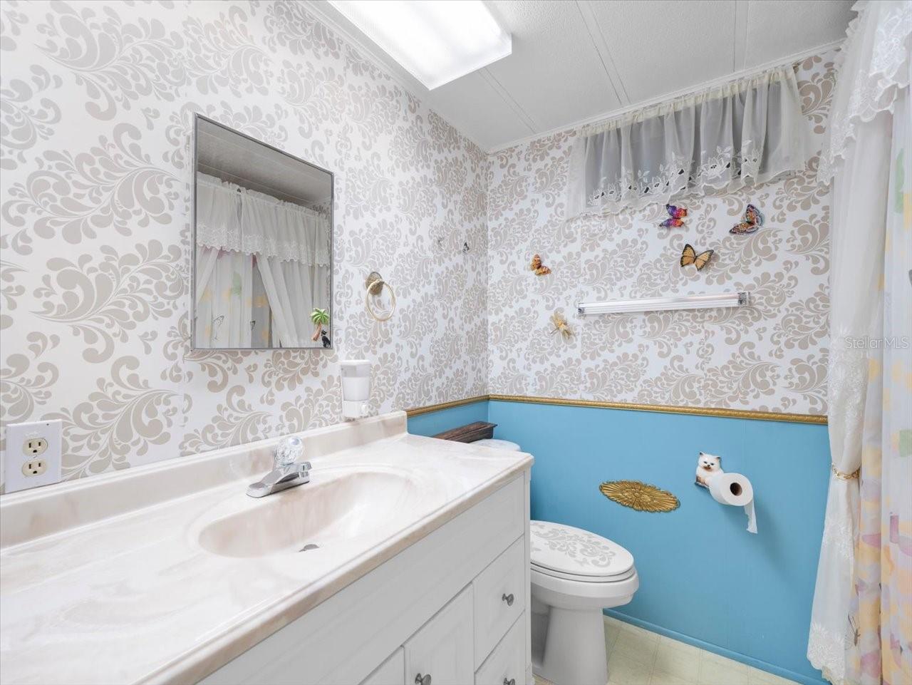 Image 26 of 38 For 8221 Highpoint Boulevard