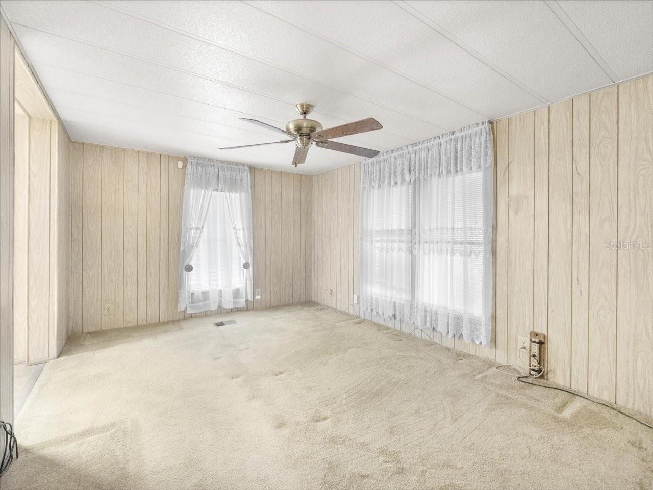 Image 27 of 38 For 8221 Highpoint Boulevard