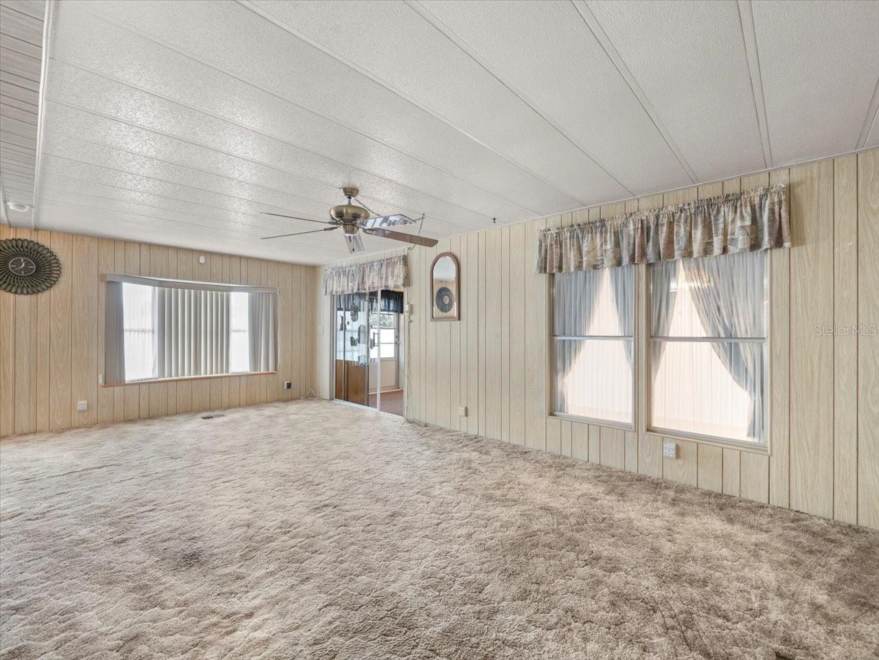 Image 7 of 38 For 8221 Highpoint Boulevard