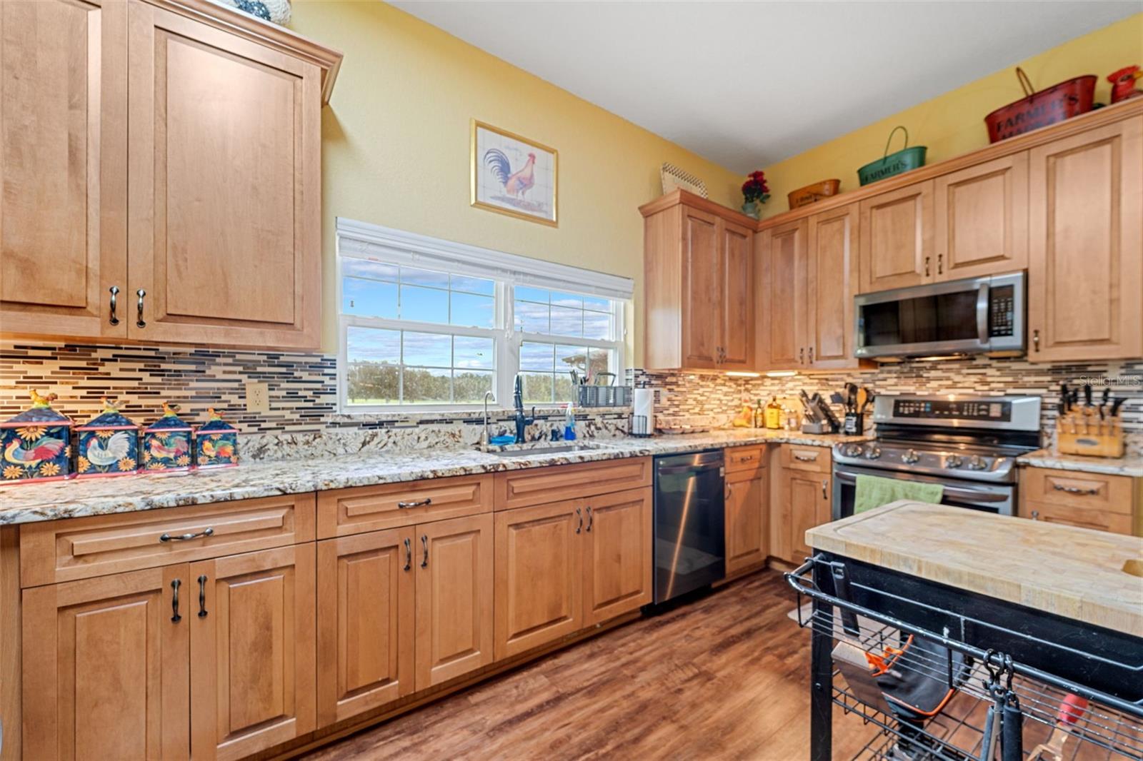 Listing photo id 10 for 14887 Buczak Road