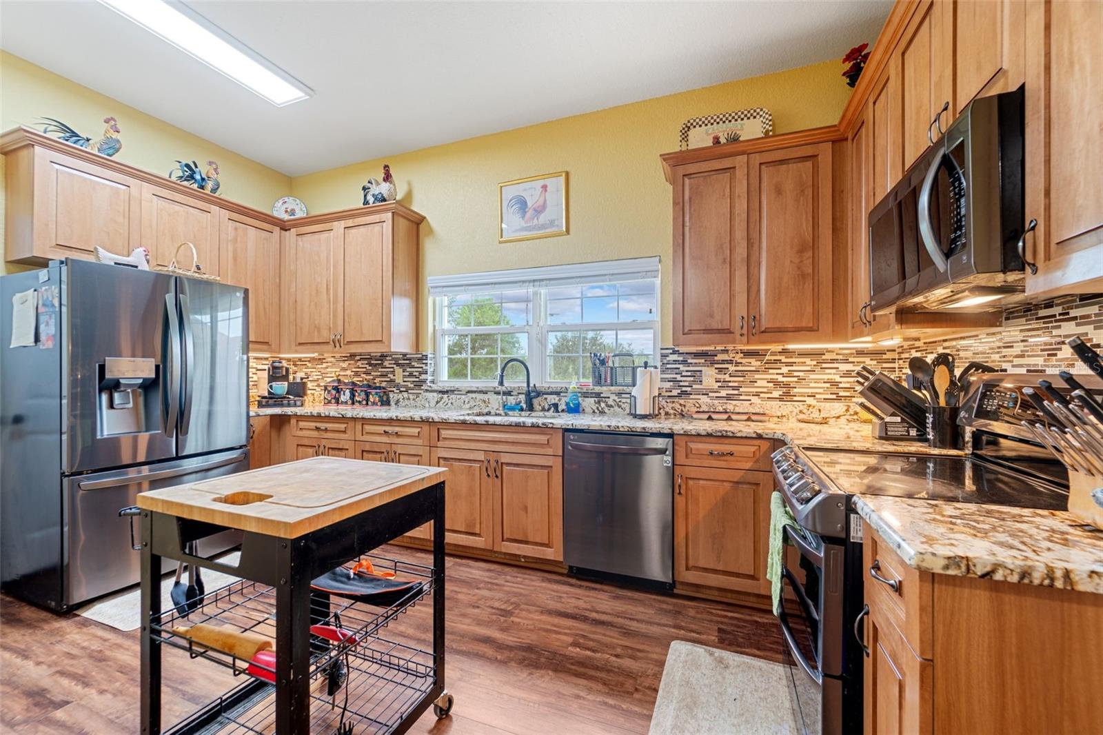 Listing photo id 11 for 14887 Buczak Road