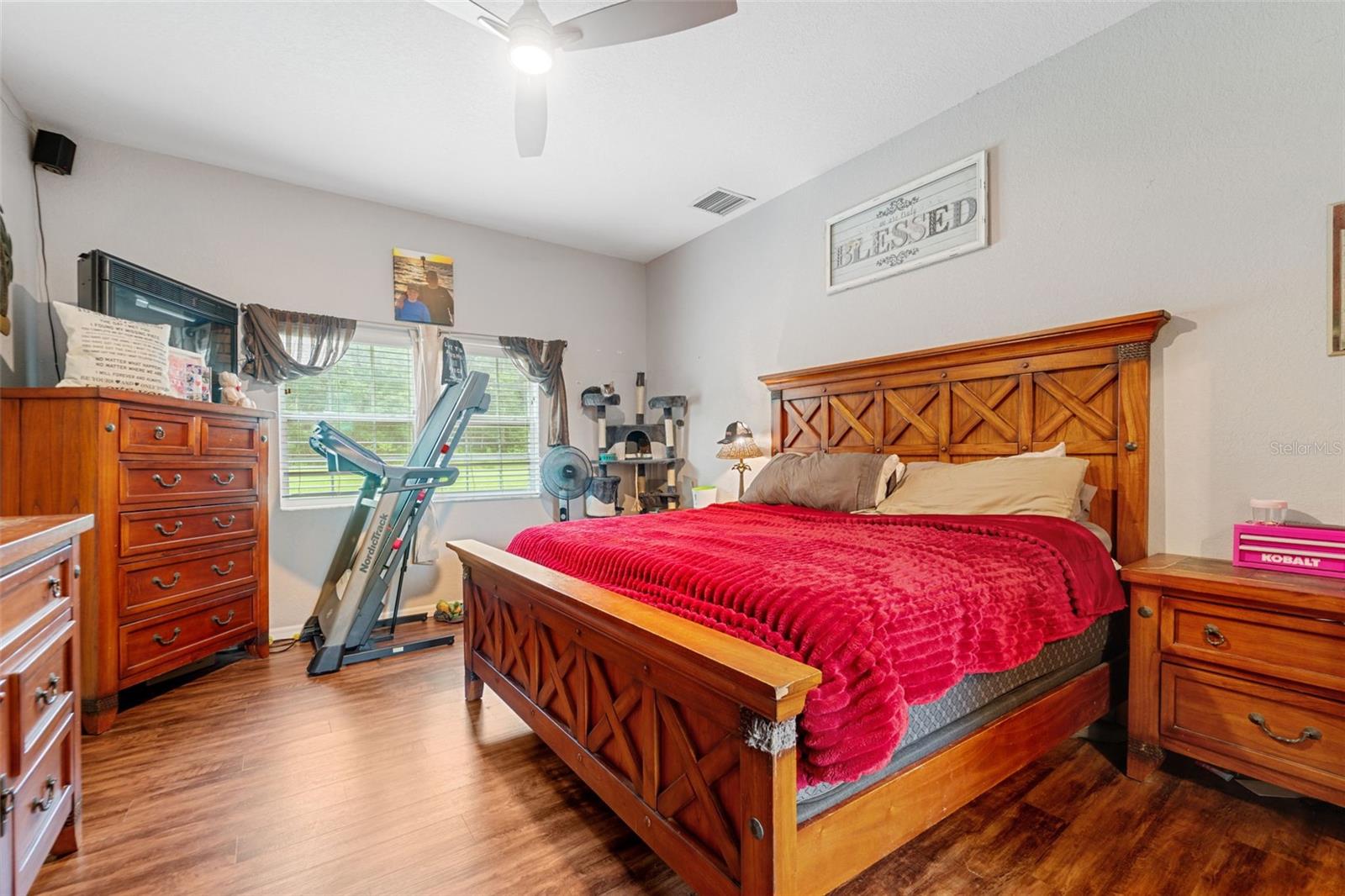 Listing photo id 12 for 14887 Buczak Road